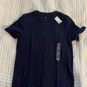 Gap youth large tee
